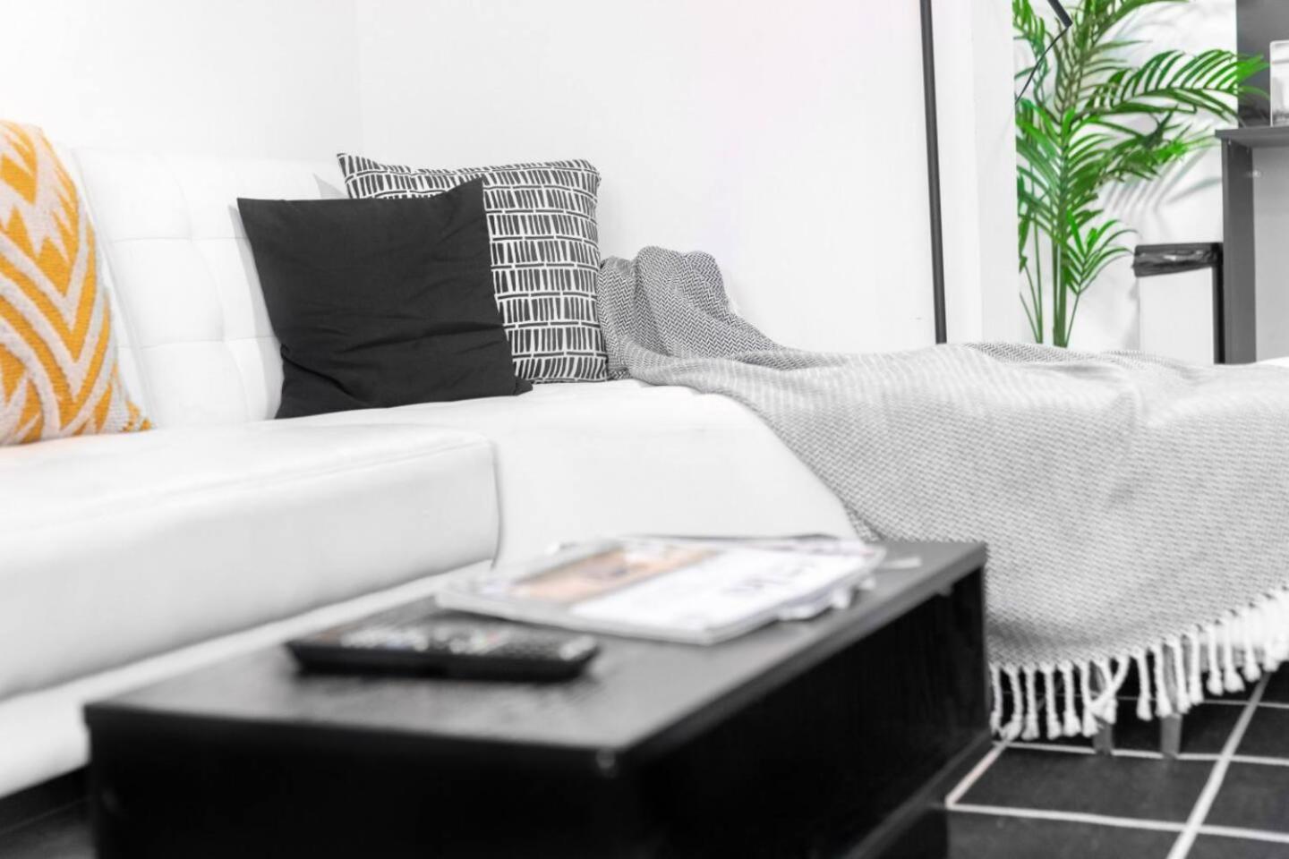 Loft Style - Near Centre - Smart Tv- Wifi - Parking - Rated - 3nt Appartamento *